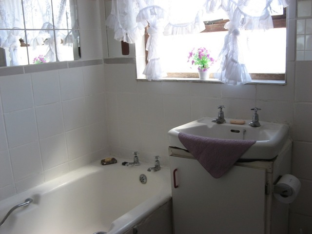 bathroom6